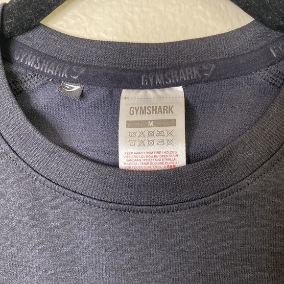 Gymshark long sleeve shirt men’s medium black EUC - Picture 2 of 4